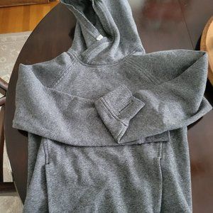 lululemon hoodie. Excellent condition. Size 4. Warm fleece, pockets, thumb holes